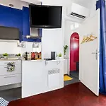Center - Balcony Quiet - Air Conditioner - Kitchen - Wifi - Tram *