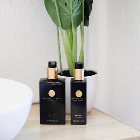 Center - Balcony Quiet - Air Conditioner - Kitchen - Wifi - Tram *