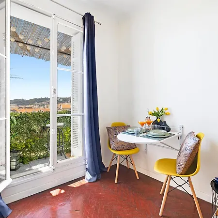 Center - Balcony Quiet - Air Conditioner - Kitchen - Wifi - Tram 아파트 *