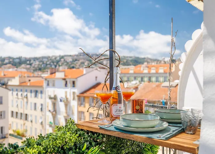 Apartment Center - Balcony Quiet - Air Conditioner - Kitchen - Wifi - Tram