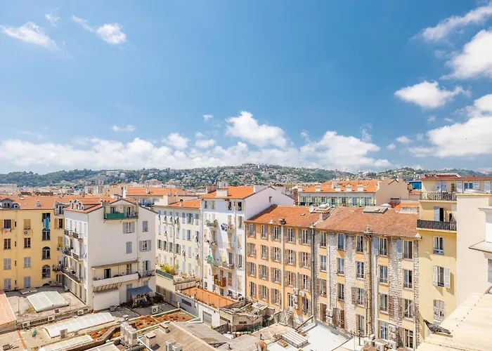 Center - Balcony Quiet - Air Conditioner - Kitchen - Wifi - Tram דירה
